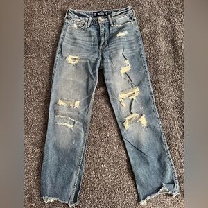 Hollister High-Rise Slim Straight Jean